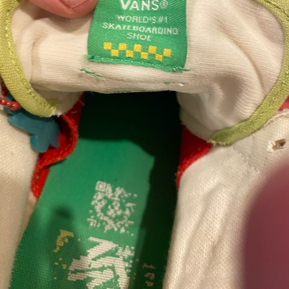 VANS x Sesame Street The Lizzie Elmo Embroidered Characters Shoe Mens Size 11 - Picture 3 of 11